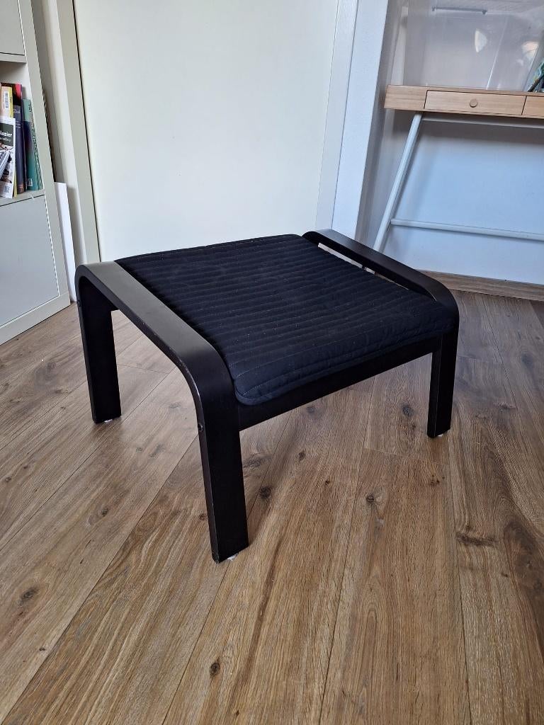 Voetenbank - IKEA Poäng zwart, Huis en Inrichting, Ophalen, 50 tot 75 cm, Zo goed als nieuw, Rechthoekig