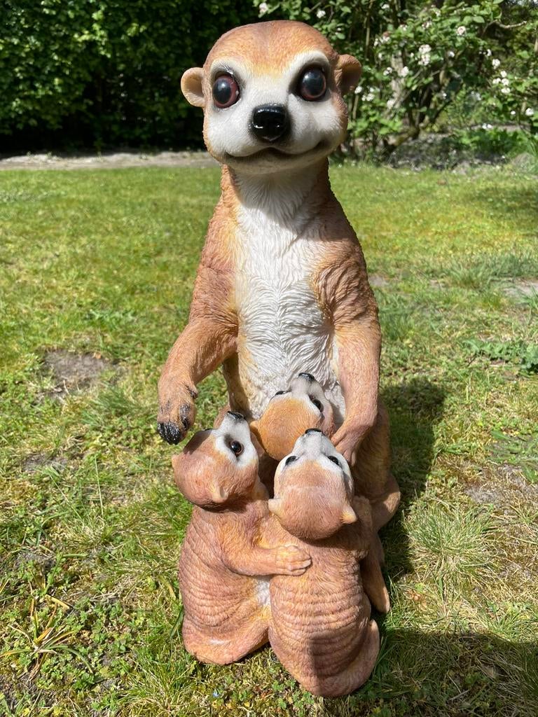 Stokstaartje met drieling beeld tuin terras dierentuin, Ophalen, Nieuw, Kunststof, Dierenbeeld