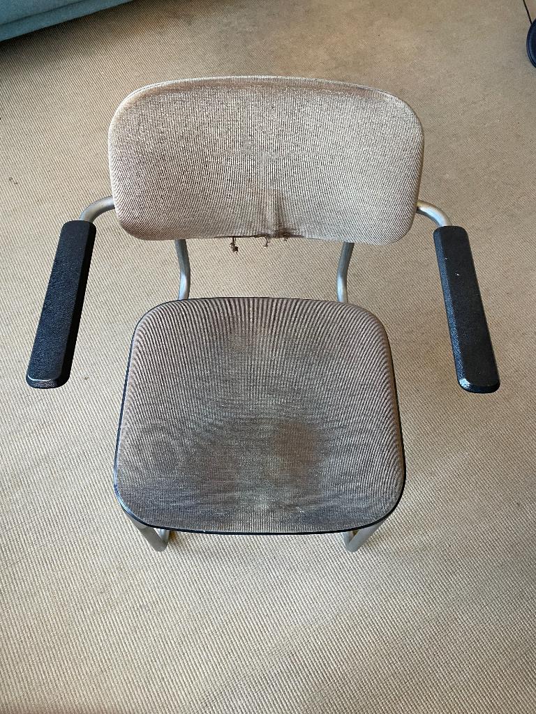 gispen y 4, voor de liefhebber, Huis en Inrichting, Stoelen, Ophalen, Gebruikt, Bruin, Eén