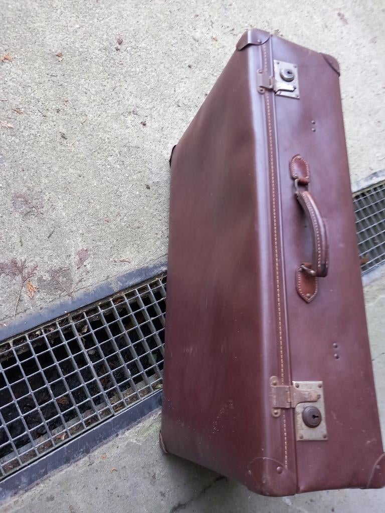 Bruine hutkoffer's -Antiek, Sieraden, Tassen en Uiterlijk, Koffers, Ophalen of Verzenden, Gebruikt, 70 cm of meer