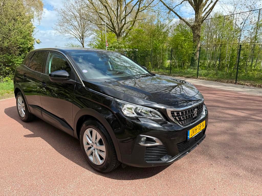 Peugeot 3008 1.2 PureTech Active Airco / Navi / Cruise / PDC, Auto's, Peugeot, Gebruikt, 1199 cc, Zwart, Bedrijf