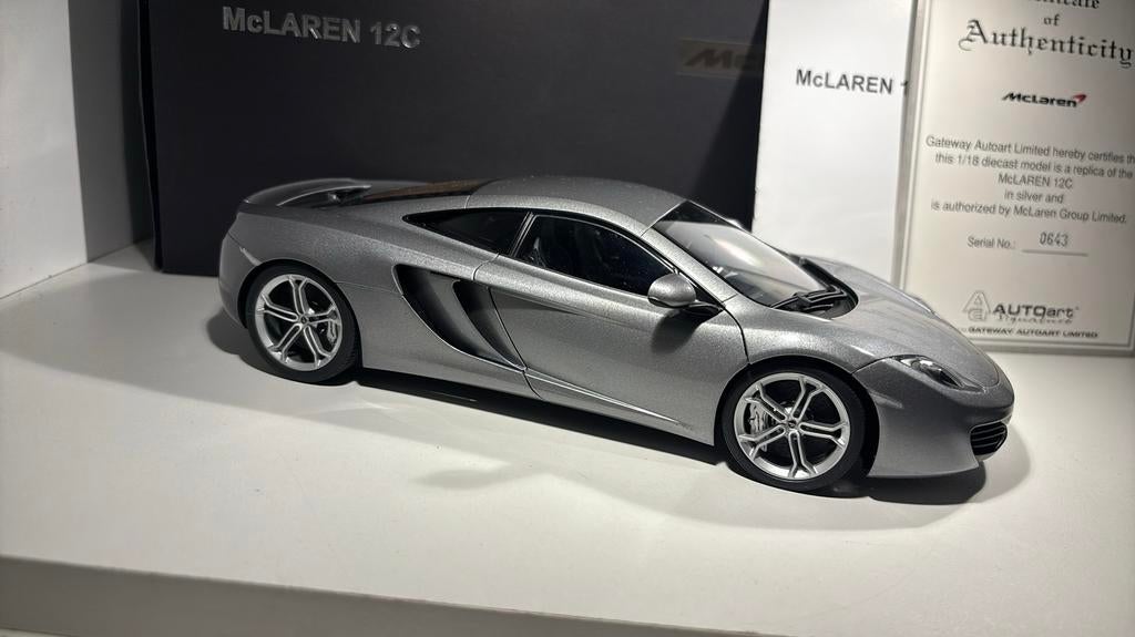McLaren 12c grey autoart 1.18, Hobby en Vrije tijd, Modelauto's | 1:18, Ophalen of Verzenden, Autoart, A, A