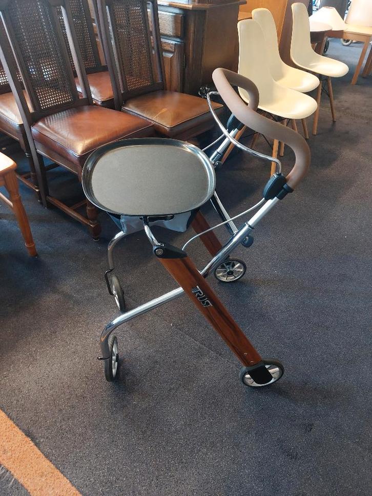 zgan Trust lichtgewicht rollator ( 500950), Diversen, Rollators, Zo goed als nieuw, Lichtgewicht, Ophalen