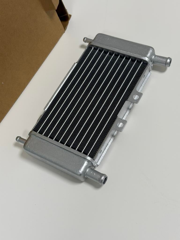 Radiateur Gilera Runner DNA Piaggio Zip SP 50 50cc - NIEUW, Fietsen en Brommers, Nieuw, Ophalen of Verzenden, H, H