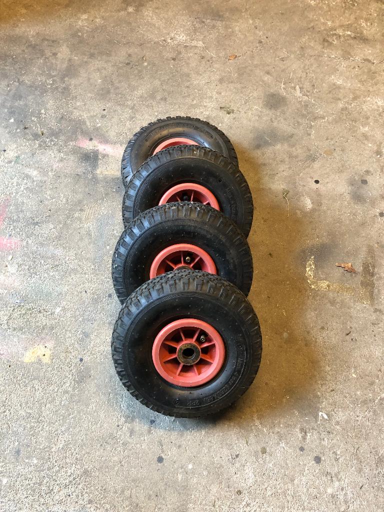 4 Bolderkar wielen €10,-, Caravans en Kamperen, Bolderkarren, Ophalen of Verzenden, Gebruikt