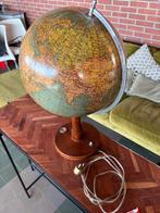 Antiek verlichte wereldbol mahonie globe is metaal, Huis en Inrichting, Woonaccessoires | Wereldbollen, Ophalen, Verlicht, Zo goed als nieuw