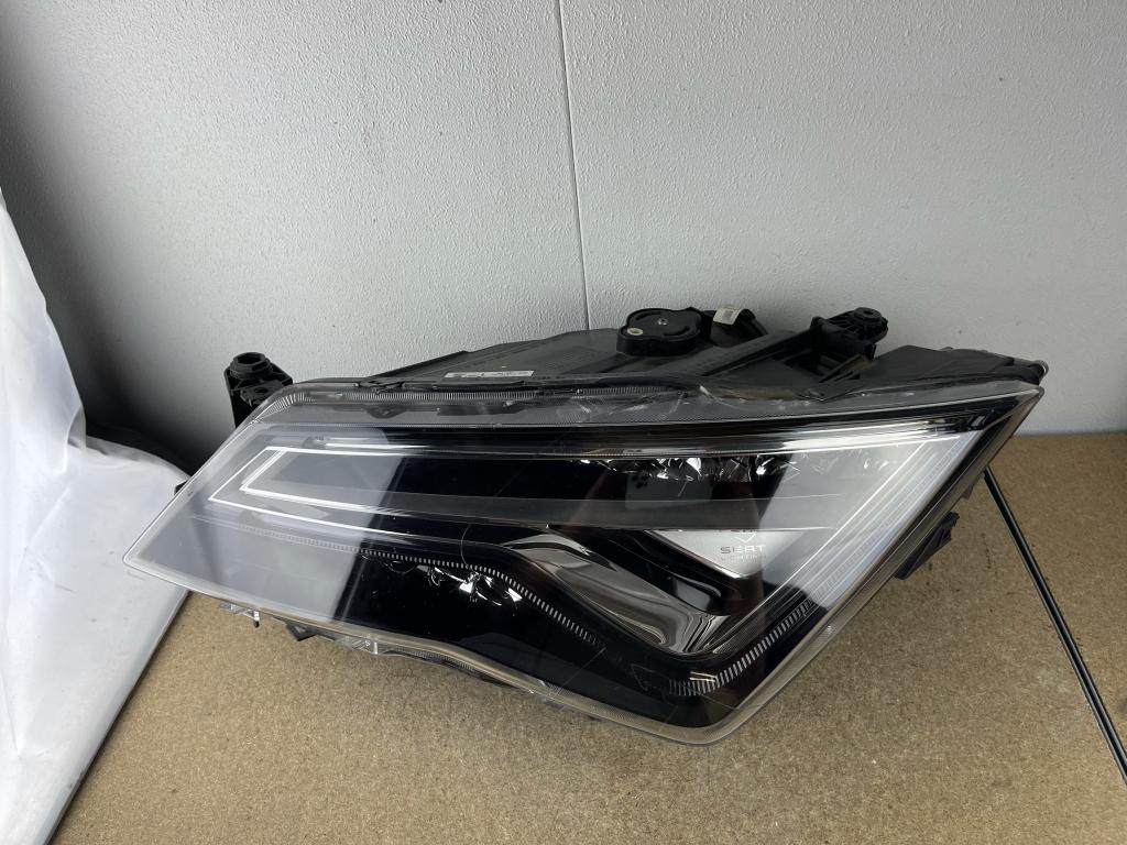 Seat Ateca full led koplamp links 576941007B 576941007D, Niet ingevuld, Gebruikt, Niet ingevuld, Ophalen of Verzenden