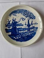Delfts bord met Hollands tafereel, Ophalen of Verzenden
