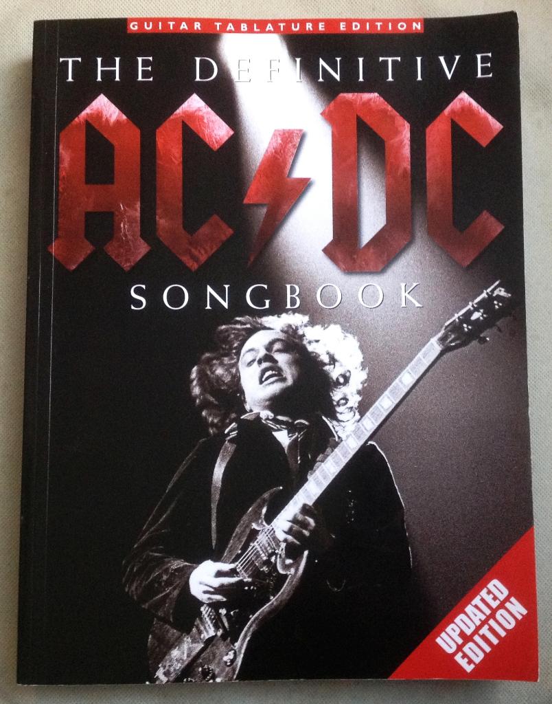 The Definitive AC/DC Songbook Updated Edition (87 songs), Muziek en Instrumenten, Bladmuziek, Verzenden, Gitaar, Gebruikt, Rock en Metal