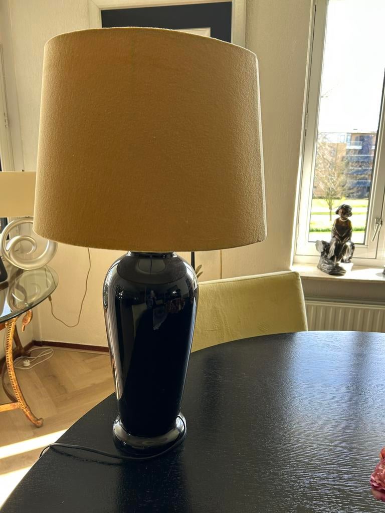 Zwarte Vaaslamp, fluwelen kap, Ophalen of Verzenden, Zo goed als nieuw, Minder dan 50 cm