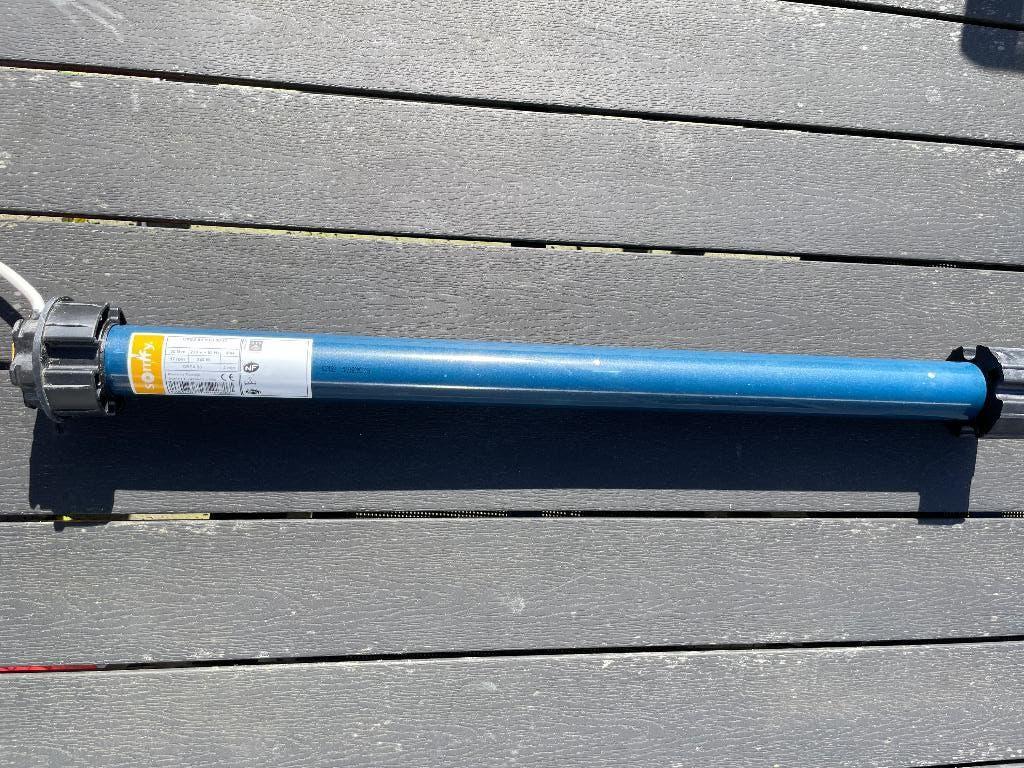 Somfy orea 50 RTS 30/17, Doe-het-zelf en Verbouw, Rolluiken, Overige kleuren, Minder dan 100 cm, Ophalen of Verzenden, Zo goed als nieuw