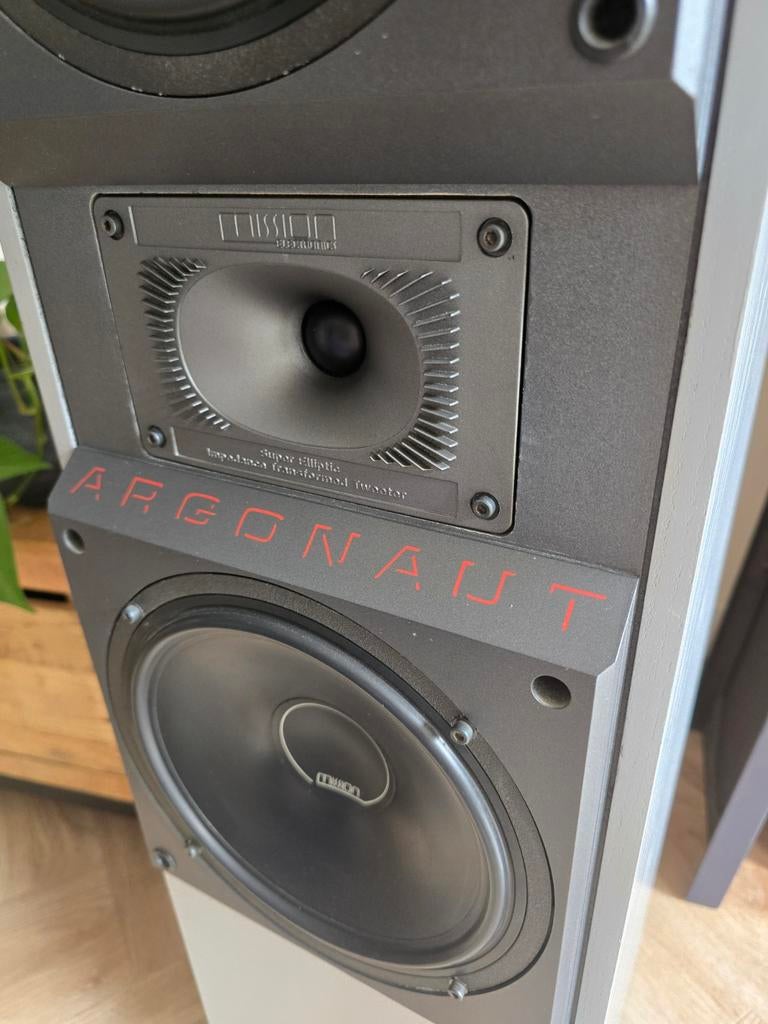 Zeldame futuristische Mission Argonaut speakers, Ophalen, Zo goed als nieuw, Front, Rear of Stereo speakers, Overige merken