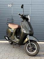 AGM VX50 olijf groen NIEUWSTAAT!, Ophalen, Zo goed als nieuw, Benzine