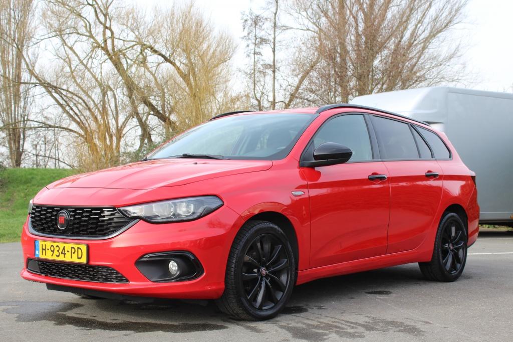 Fiat Tipo Stationwagon 1.6 MultiJ. S-Design/CARPLAY/CRUISE/S, Auto's, Fiat, Gebruikt, Euro 6, 4 cilinders, Origineel Nederlands