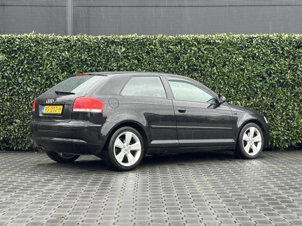 Audi A3 2.0 FSI Attraction AUTOMAAT, LEDER BOSE SOUND, CRUIS, Auto's, 4 cilinders, Traction-control, Zwart, Leder
