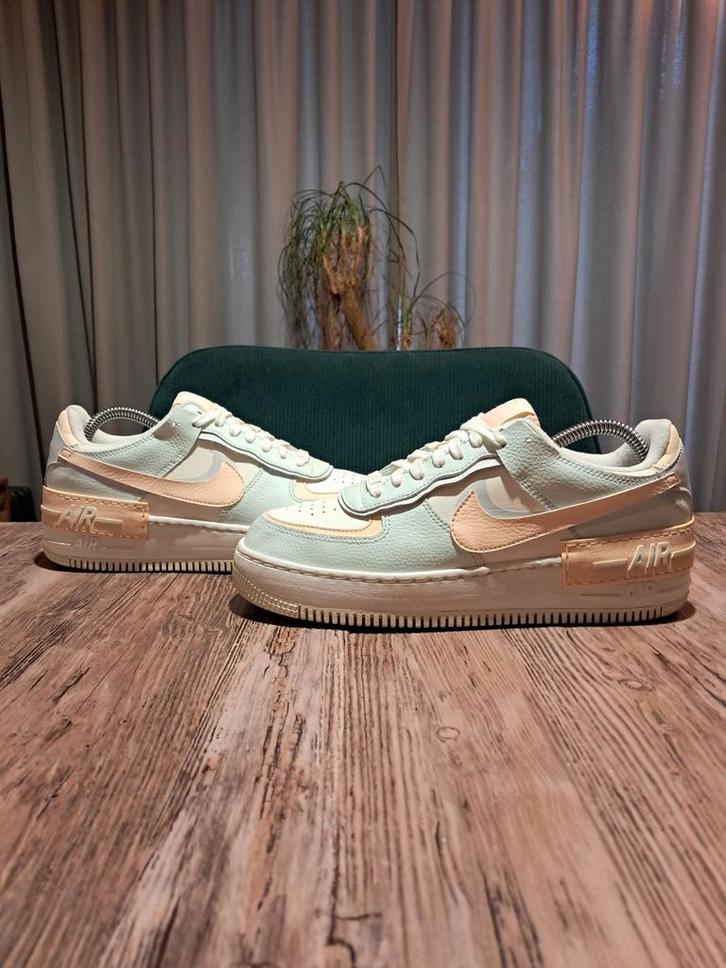 Nike Air Force 1 Shadow 'Barely Green' Size 41, Kleding | Dames, Schoenen, Zo goed als nieuw, Sneakers of Gympen, Wit, Ophalen of Verzenden