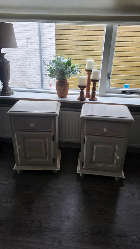 Set van 2 houten nachtkastjes met lade en deur, Ophalen, Gebruikt, Minder dan 45 cm, 55 tot 70 cm