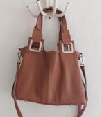 Cromia handtas, Verzenden