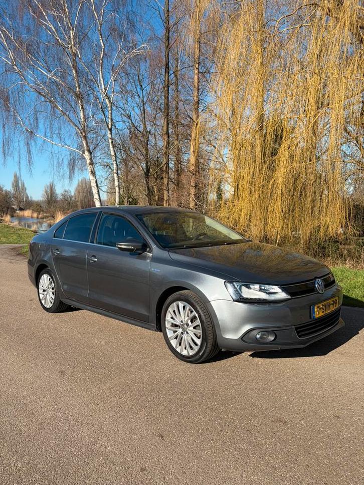 Volkswagen Jetta 1.4 TSI Hybrid 170pk 7-DSG 2013 Grijs, Auto's, Volkswagen, Bedrijf, Te koop, Jetta, ABS, Airbags, Airconditioning