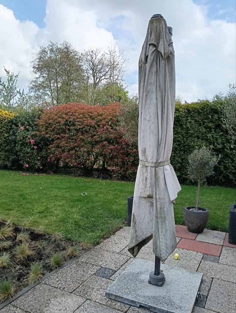Gratis parasol, Tuin en Terras, Parasols, Ophalen, Gebruikt, Parasolvoet