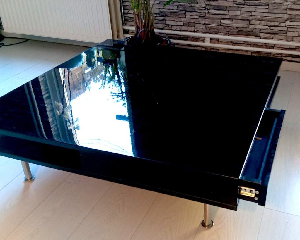 Zwarte hoogglans salontafel IKEA Tofteryd 95 x 95 x 30 cm, Ophalen, Gebruikt, 50 tot 100 cm, 50 tot 100 cm