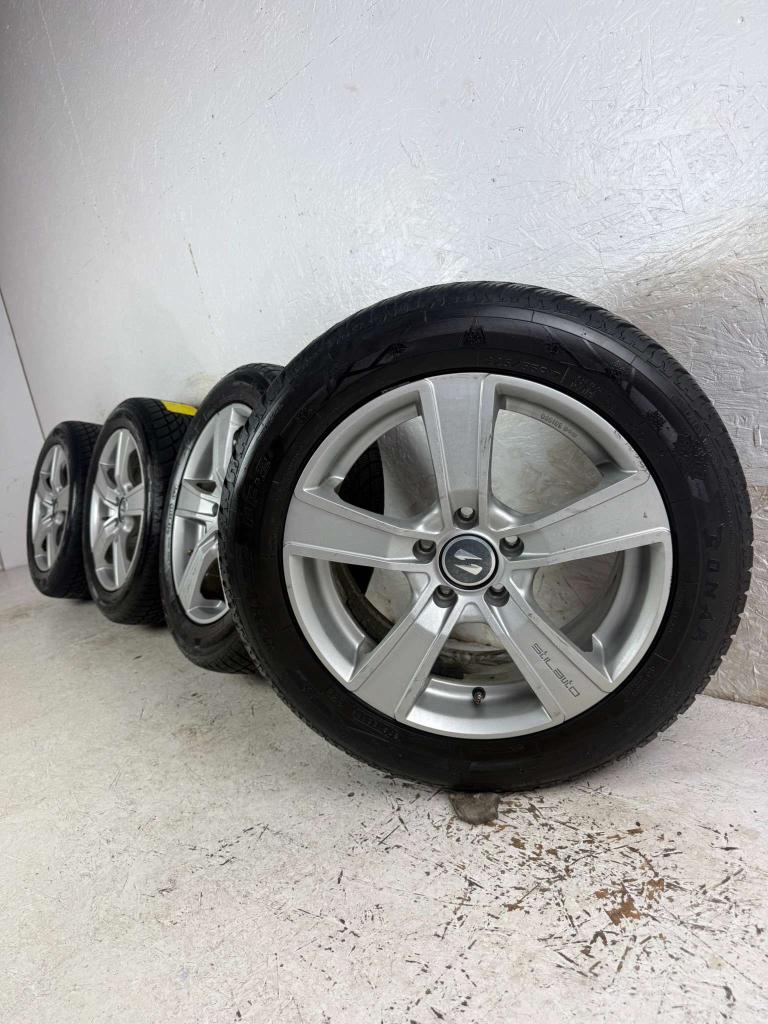 Toyota RAV-4 Honda CR-V Mazda 6 velgen 17" 5x114.3 winterset