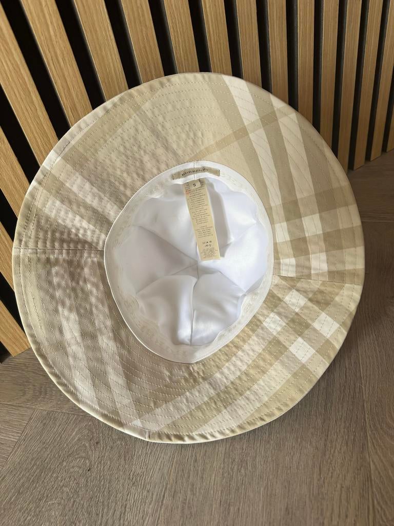 Burberry Bucket Hat - Beige Nova Check  (originele)nieuw, 56 of 57 cm (M, 7 of 7⅛ inch), Verzenden, Hoed, Zo goed als nieuw