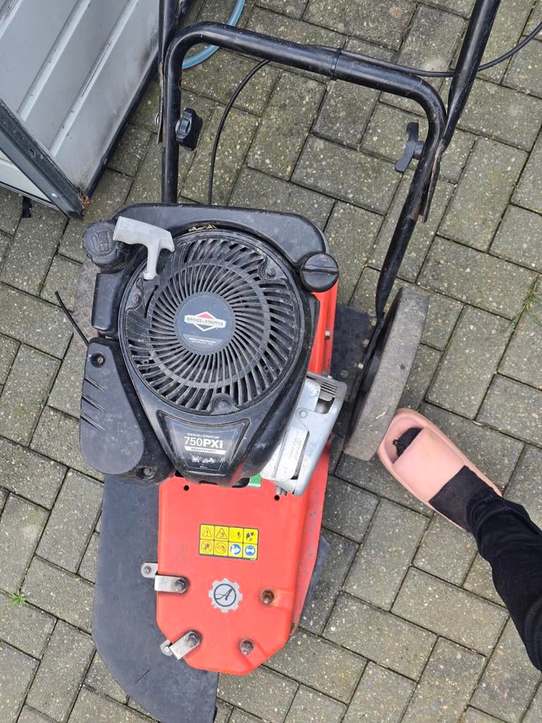 Ontkruid borstel machine, Tuin en Terras, Grasmaaiers, Ophalen, Gebruikt