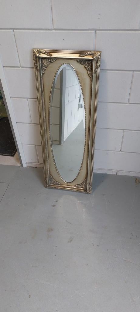 Gouden spiegel met ovale vorm, Antiek en Kunst, Ophalen of Verzenden