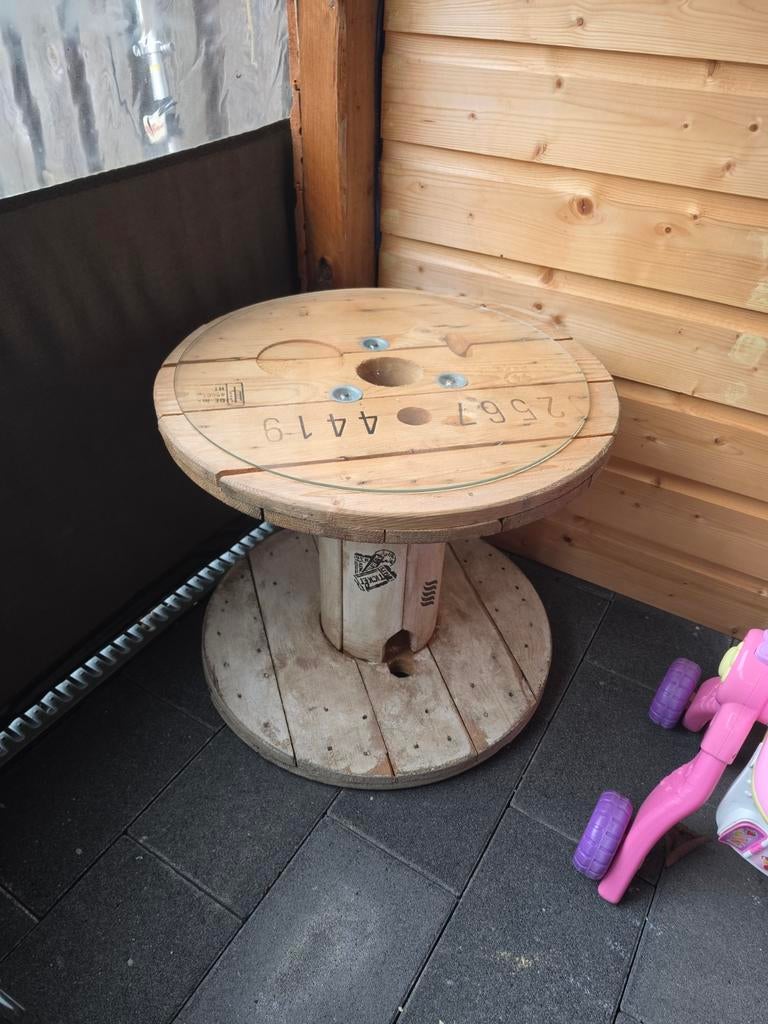 Uniek salontafeltje van haspel, Huis en Inrichting, Ophalen, Gebruikt, 50 tot 100 cm, Rond