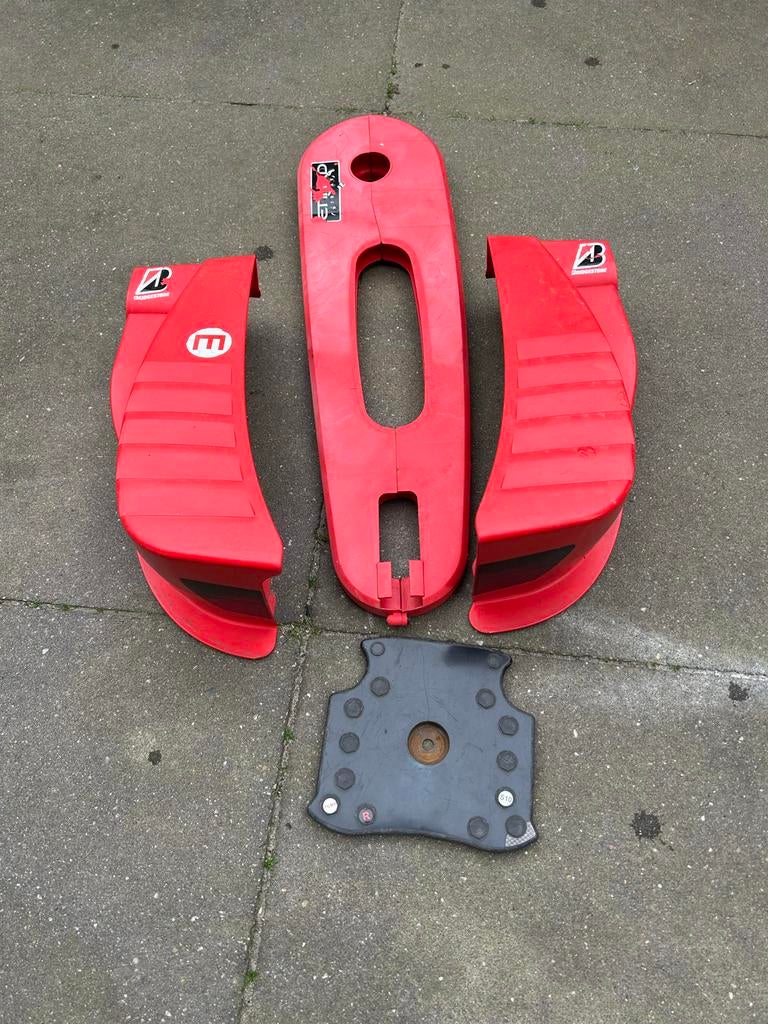 Berg Buddy Ferrari kappen set, Ophalen of Verzenden, Gebruikt, Overige typen