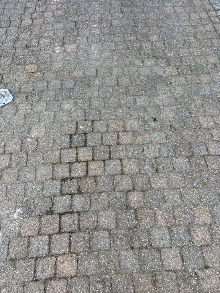 Bestrating gratis af te halen, Ophalen