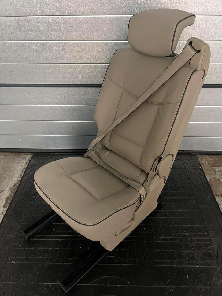 Nieuwe Leren Camperstoel met gordel op losse rail., Caravans en Kamperen, Camper-accessoires, Nieuw, Ophalen