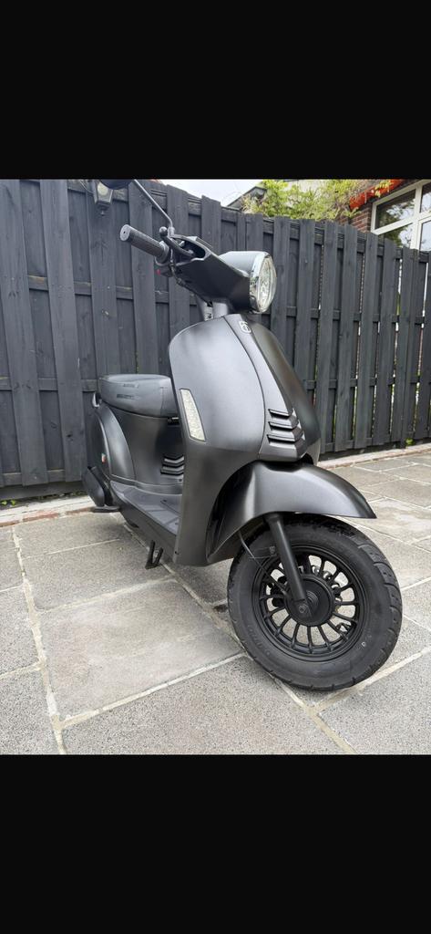 Mooie riva scooter, Ophalen of Verzenden, Zo goed als nieuw, Benzine, Overige merken