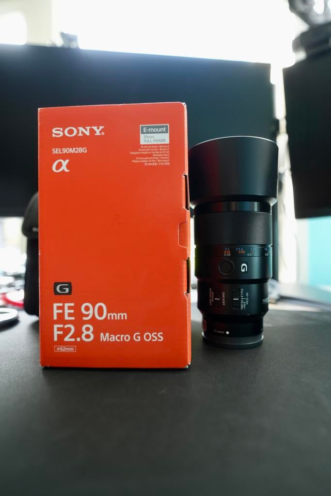 Sony FE 2.8 90 Macro G OSS lens, Ophalen of Verzenden, Zo goed als nieuw, Macrolens