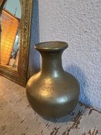 Vintage antiek messing massieve vaas vaasje decoratie india, Ophalen of Verzenden