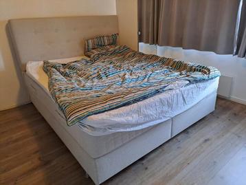 ikea boxspring 180x200 incl 2 matrassen en topper 