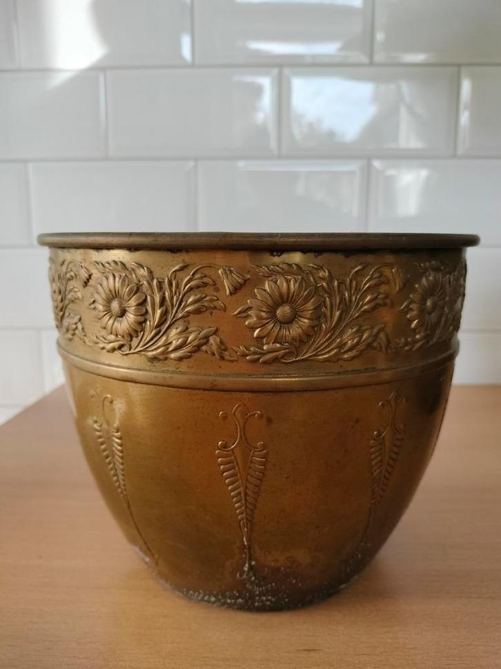 Antieke bloempot - geel koper, Antiek en Kunst, Antiek | Koper en Brons, Ophalen