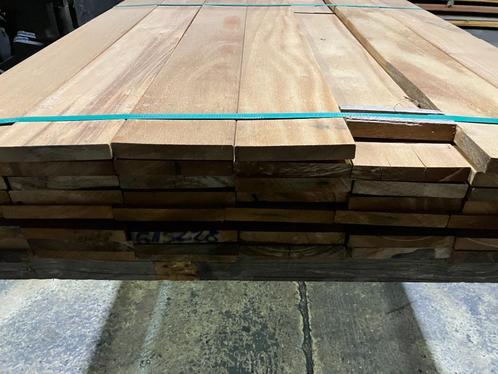 Hardhout-Louro Gamela–vlonderplanken-terrasplanken-planken-v, Tuin en Terras, Palen, Balken en Planken, Nieuw, Planken, 250 cm of meer