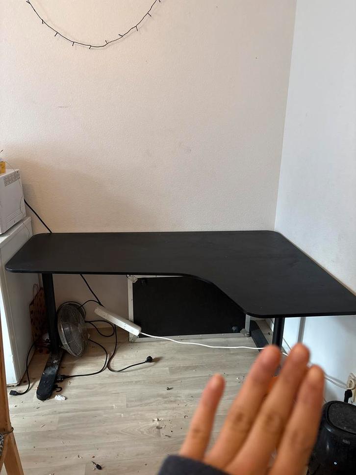 L-vormig bureau - Bekant IKEA vandaag ophalen!!!!!, Huis en Inrichting, Bureaus, Gebruikt, Bureau, Ophalen of Verzenden