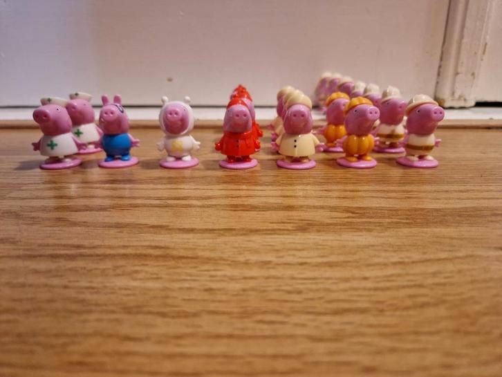 peppa big mini poppetjes, Kinderen en Baby's, Speelgoed | Poppenhuizen, Gebruikt, Poppenhuis, Ophalen