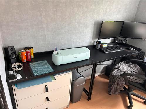 2x zwart bureau hout/metaal, Huis en Inrichting, Bureaus, Zo goed als nieuw, Bureau, Ophalen