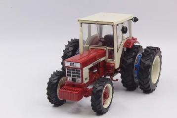 International 955 4WD met Afneembare Dubbellucht  beschikbaar voor biedingen