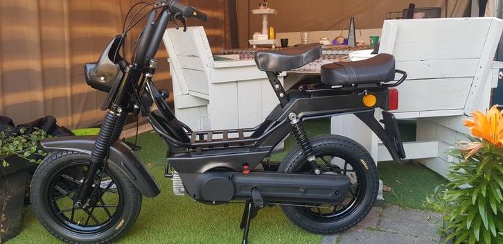 gilera citta, Fietsen en Brommers, Brommers | Tomos, Zo goed als nieuw, Overige modellen, Ophalen