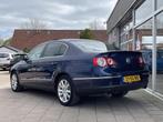 Volkswagen Passat 3.2 V6 Highline 4M Automaat/Cruise/Vollede, Auto's, Volkswagen, Automaat, Met garantie (alle), Blauw, Vierwielaandrijving