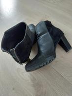 Dertien paar dames schoenen en laarsjes, Overige kleuren, Overige typen, Ophalen of Verzenden, Van alles wat