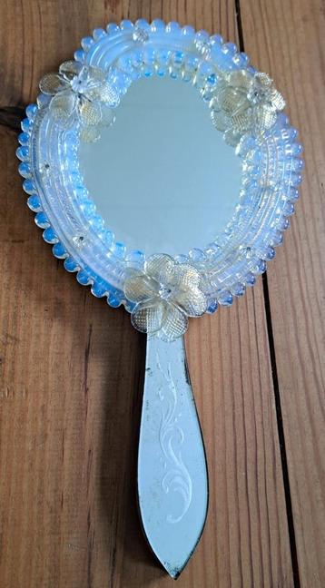 Italiaanse handspiegel – Murano glas, jaren ’50
 beschikbaar voor biedingen
