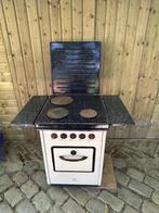 Vintage elektrisch fornuis, Witgoed en Apparatuur, Fornuizen, Ophalen, Gebruikt, Minder dan 85 cm, 3 kookzones of minder