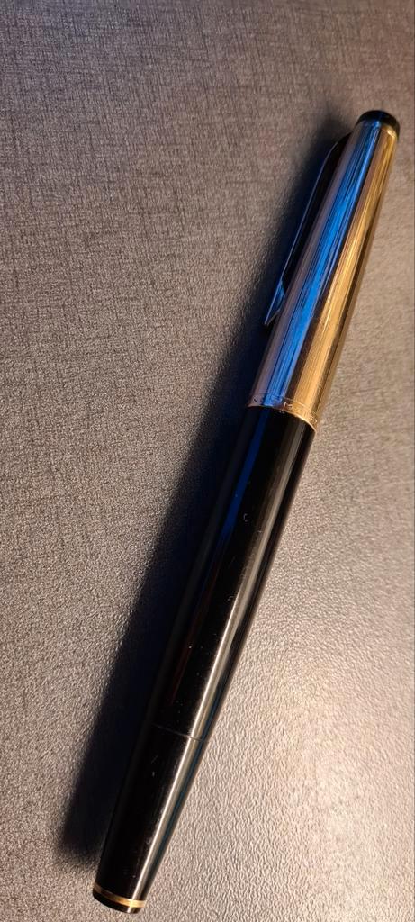 Montblanc Meisterstück74 vergulde dop 14k punt topstaat, Verzamelen, Pennenverzamelingen, Zo goed als nieuw, Vulpen, Mont Blanc