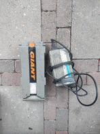 Giant accu 24 volt met lader,defect, Gebruikt, Ophalen of Verzenden